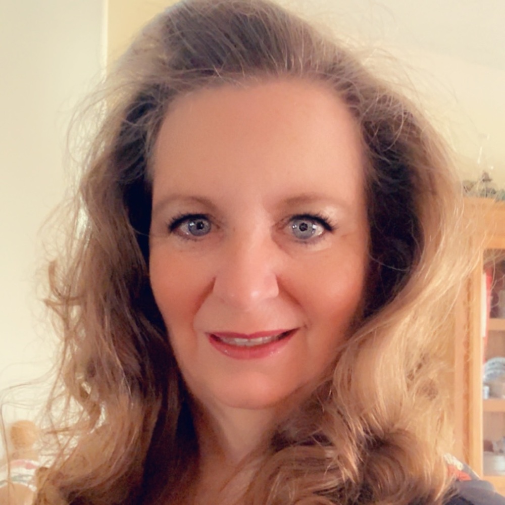 Meet your Posher, Becky